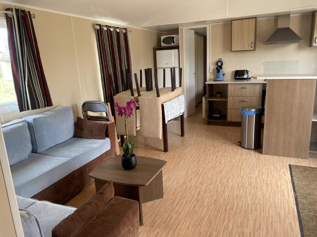 Le Bonheur Est Dans Le Pre. Hotel เลอเทรปอร์ ภายนอก รูปภาพ